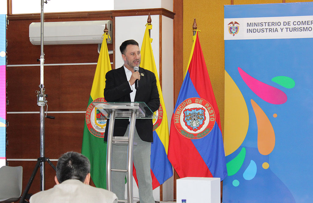 Viceministro de Turismo, Arturo Bravo