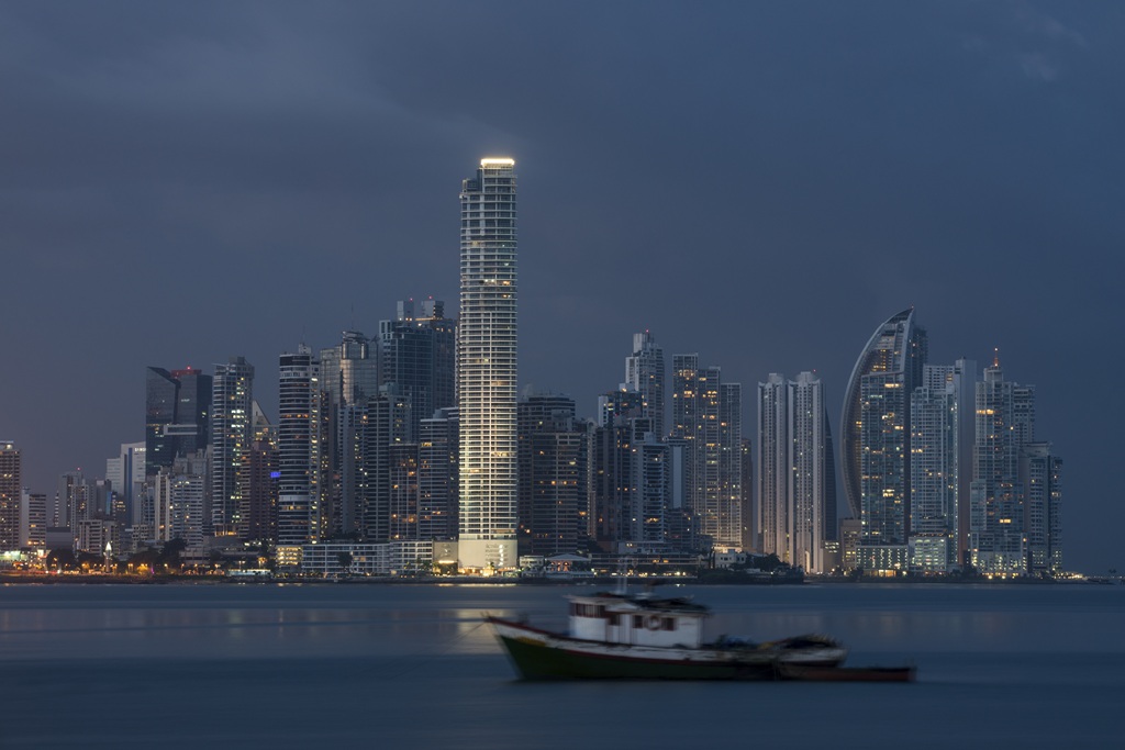 Panama Black Weekend