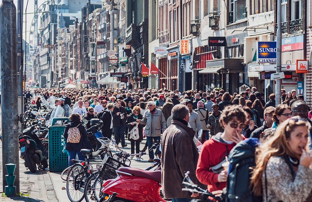 Turismo masivo en Ámsterdam