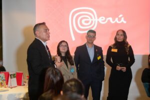 PromPerú fin de año