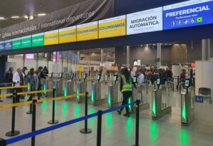 salidas de colombianos al exterior