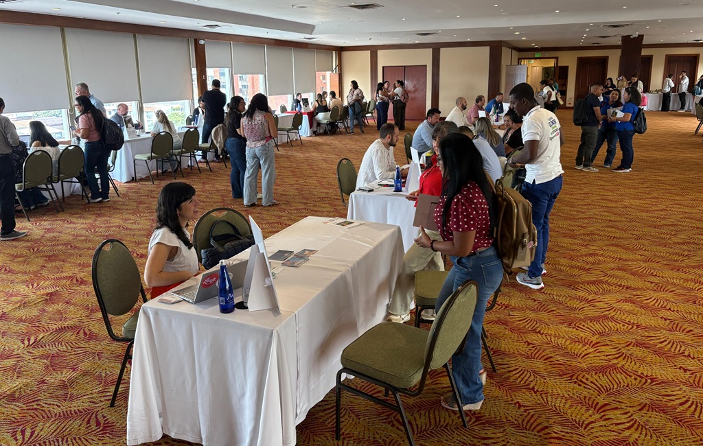 Operadores del Mundo